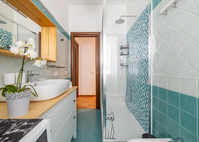 Nostromondo-playful & Modern In The Heart Of Pigneto Apartment