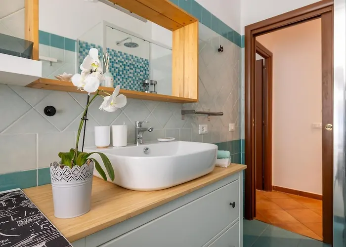 Nostromondo-playful & Modern In The Heart Of Pigneto Apartment